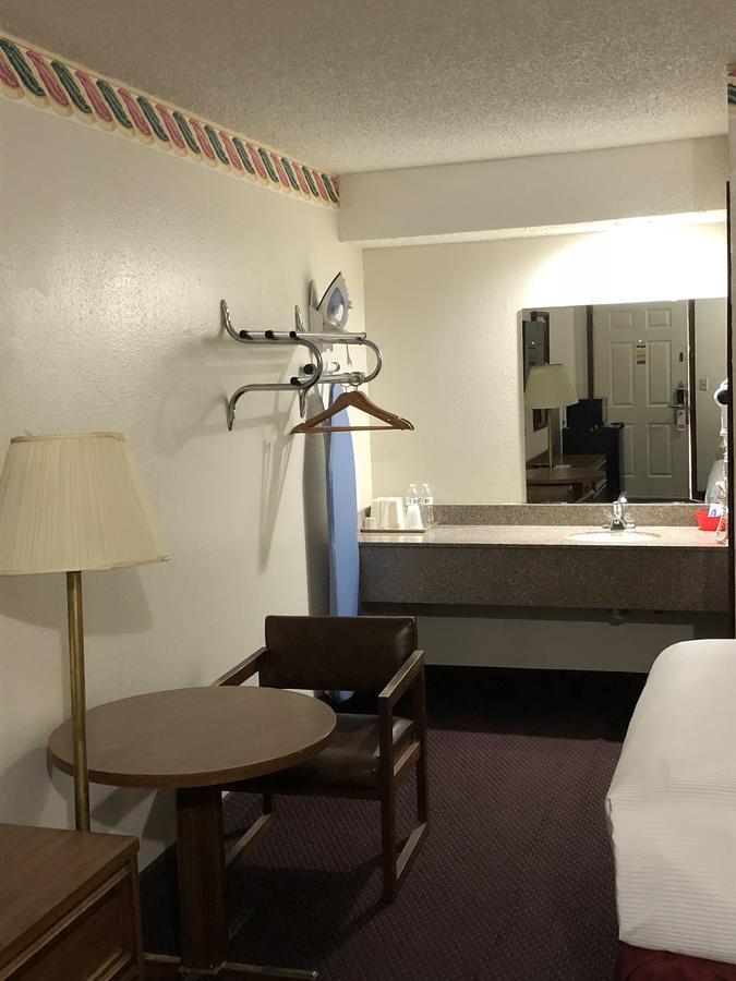 Rexdale Inn Seminole Buitenkant foto
